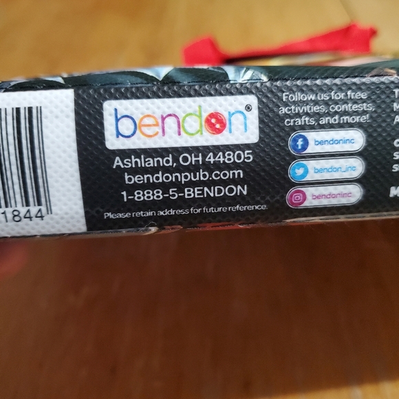 Coloring/activity book - Picture 3 of 7